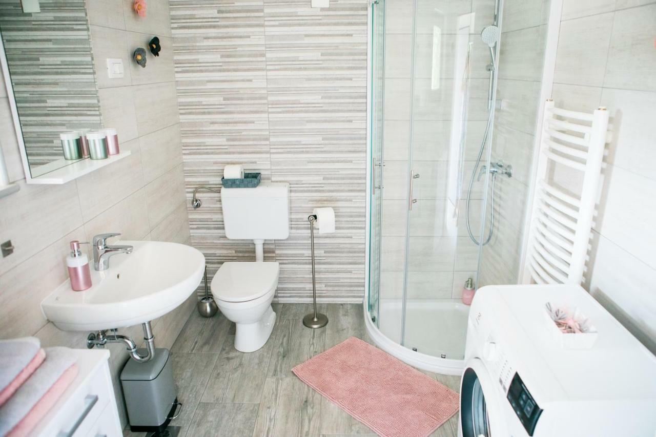 Sweet Stay Roznik Apartment Ljubljana Luaran gambar